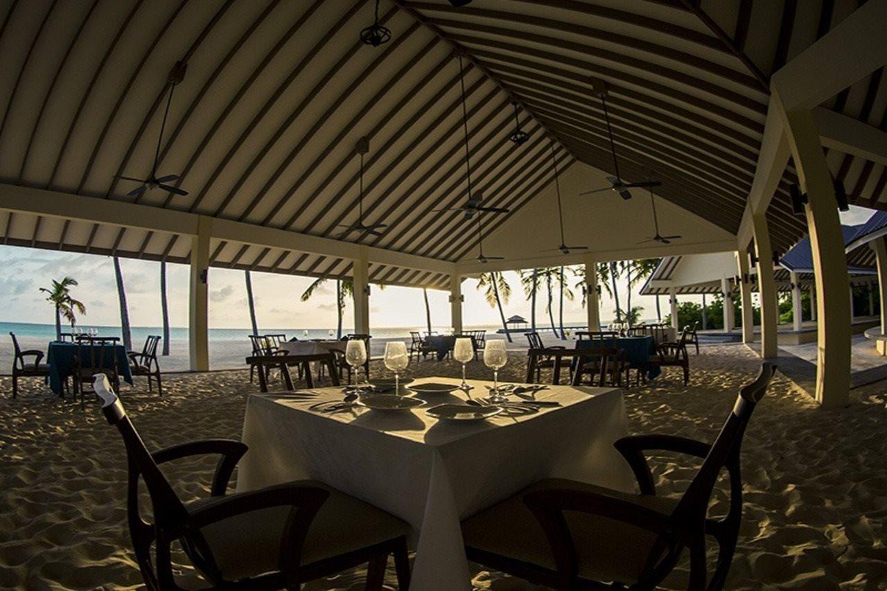 Paradise Hondaafushi Island Resort & Spa Bagian luar foto