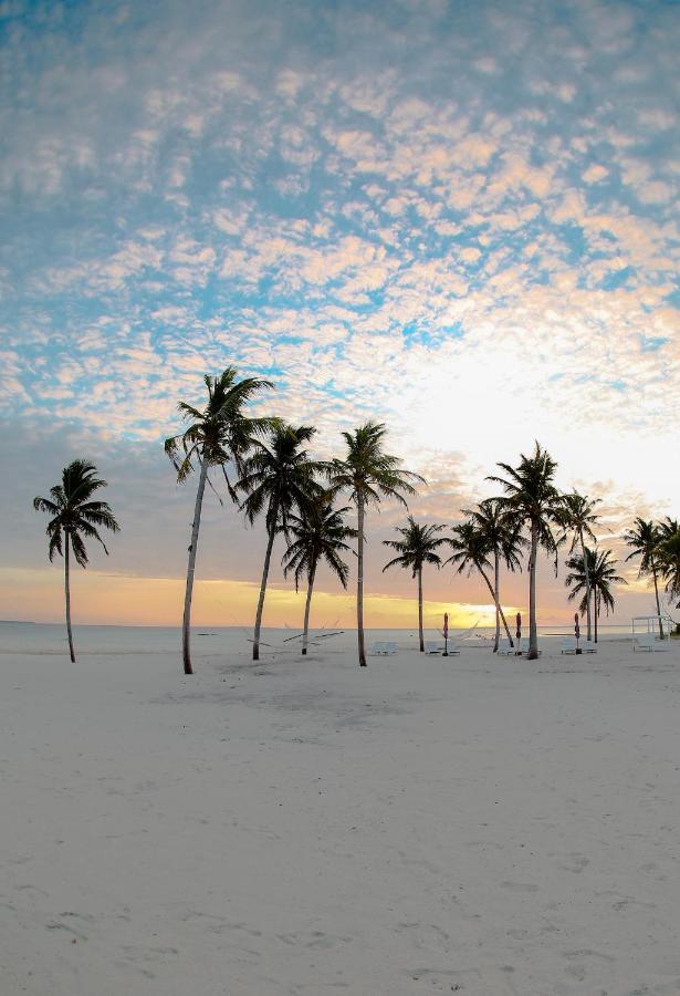 Paradise Hondaafushi Island Resort & Spa Bagian luar foto