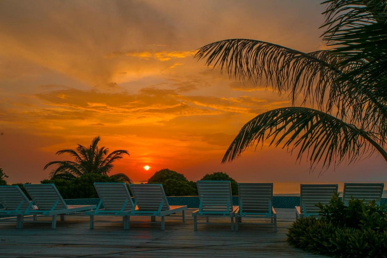 Paradise Hondaafushi Island Resort & Spa Bagian luar foto