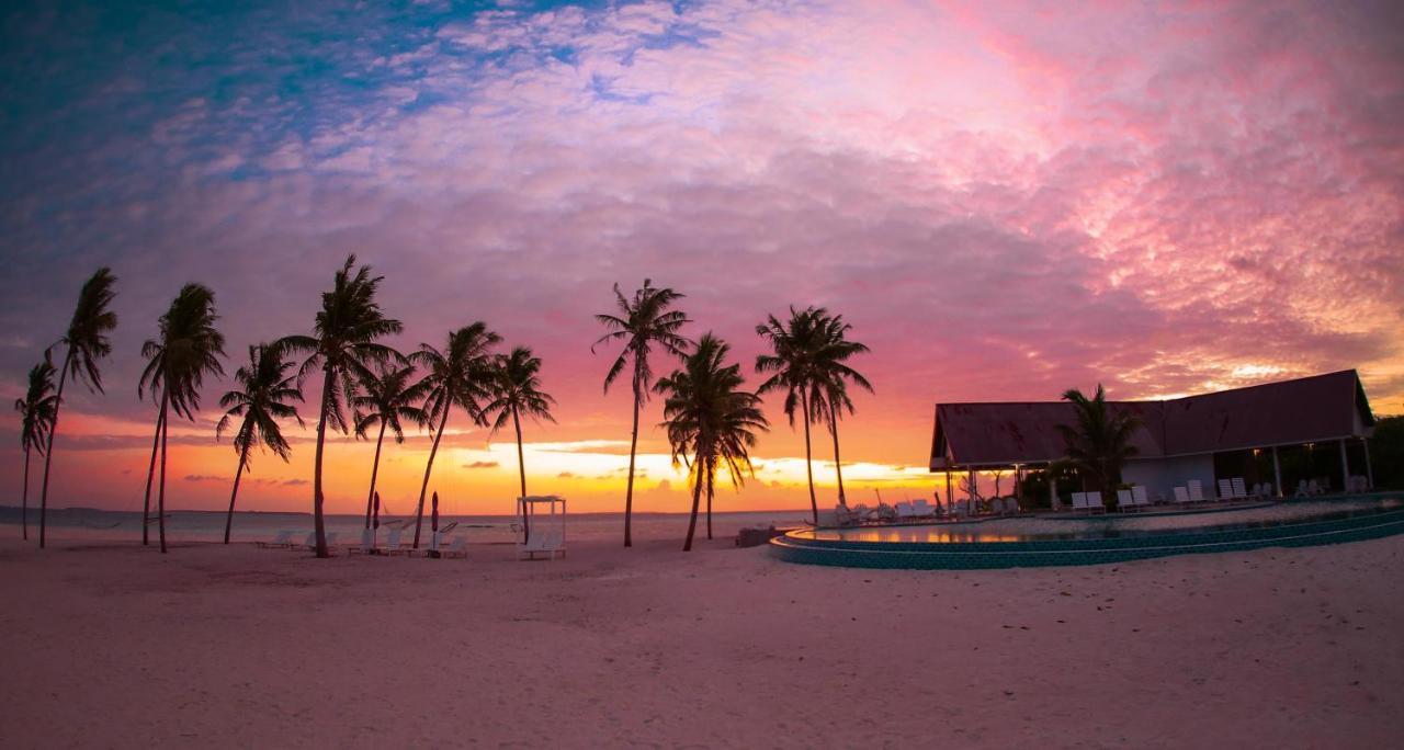 Paradise Hondaafushi Island Resort & Spa Bagian luar foto